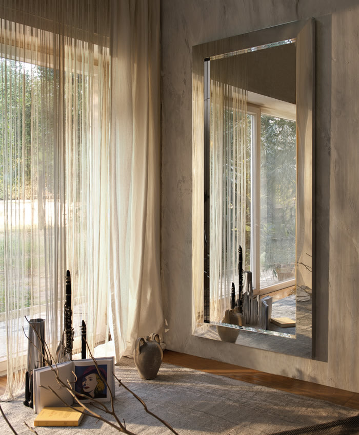 Titanio Wall Mirror