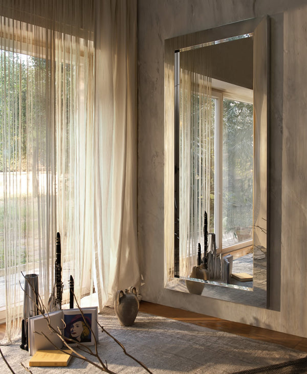 Titanio Wall Mirror